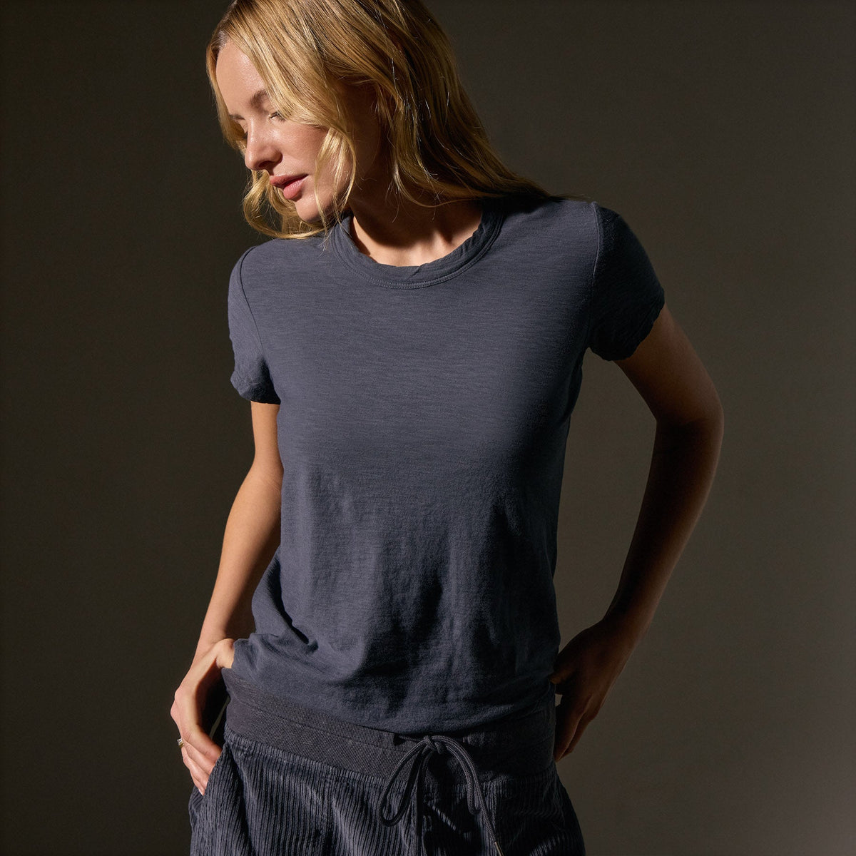 Sheer Slub Crew Neck Tee in Blue Noir | James Perse Los Angeles