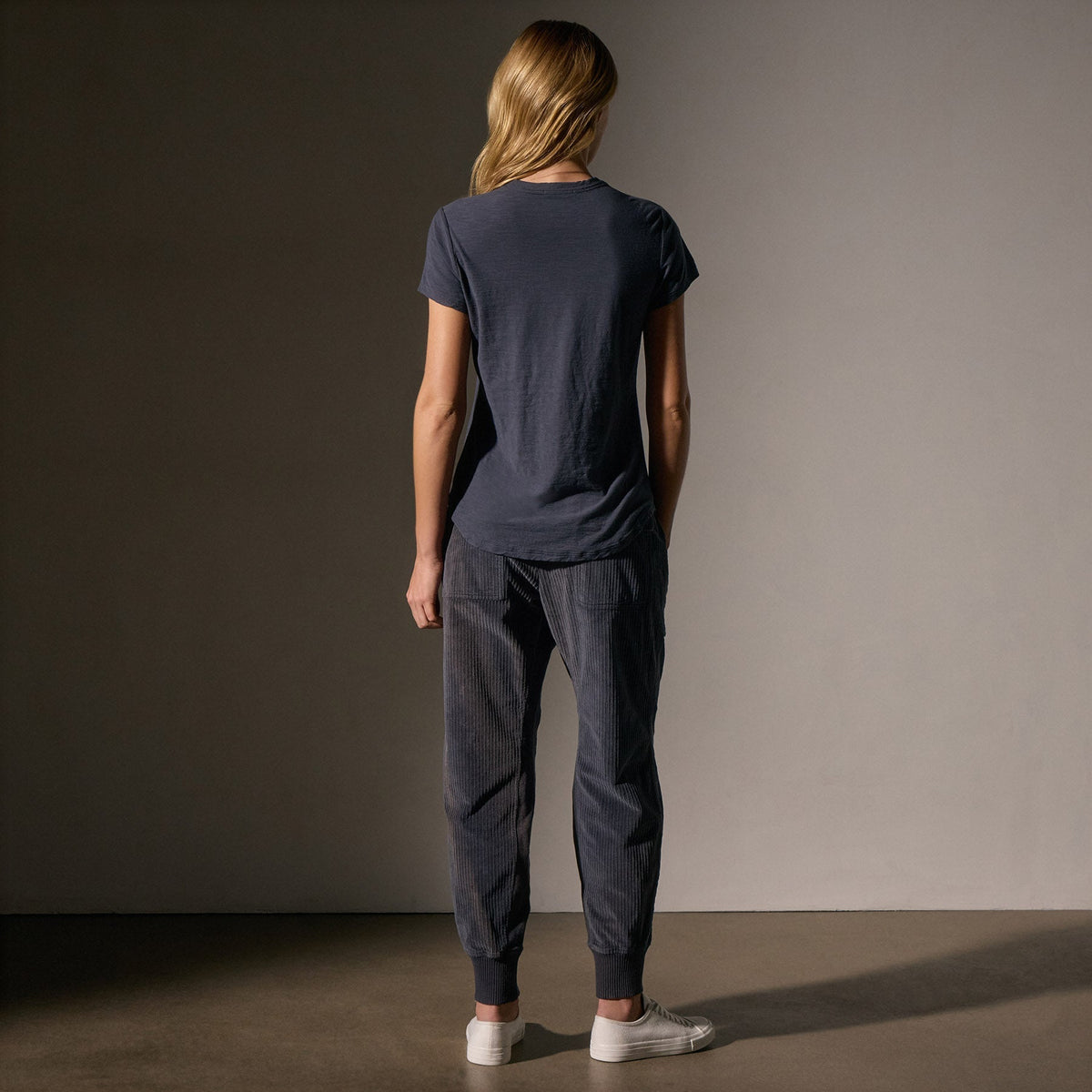 Sheer Slub Crew Neck Tee in Blue Noir | James Perse Los Angeles