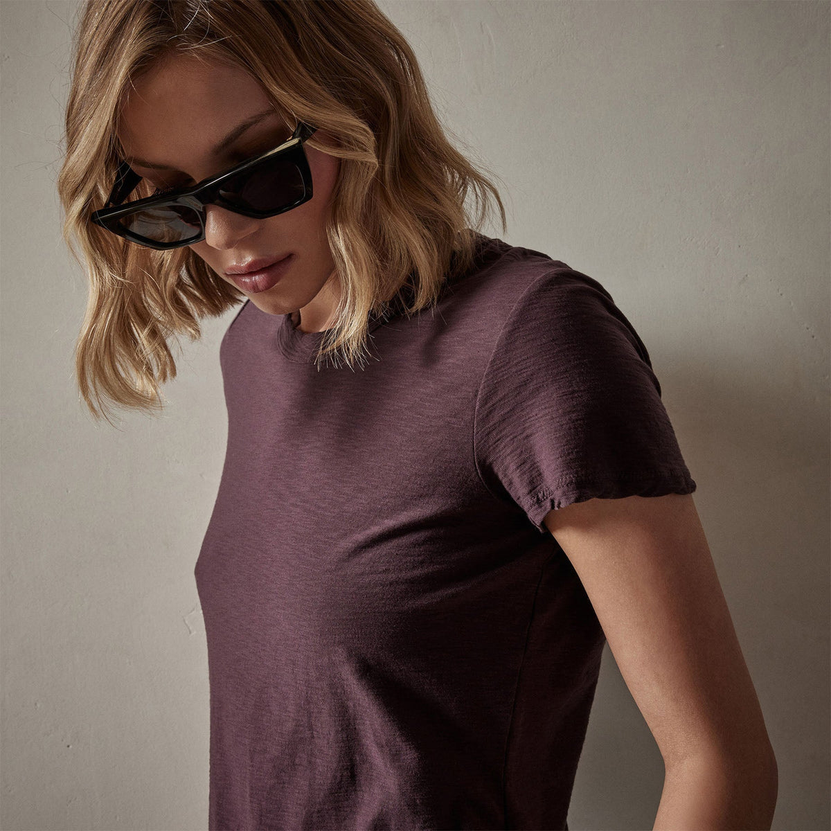 Sheer Slub Crew Neck Tee in Eggplant | James Perse Los Angeles