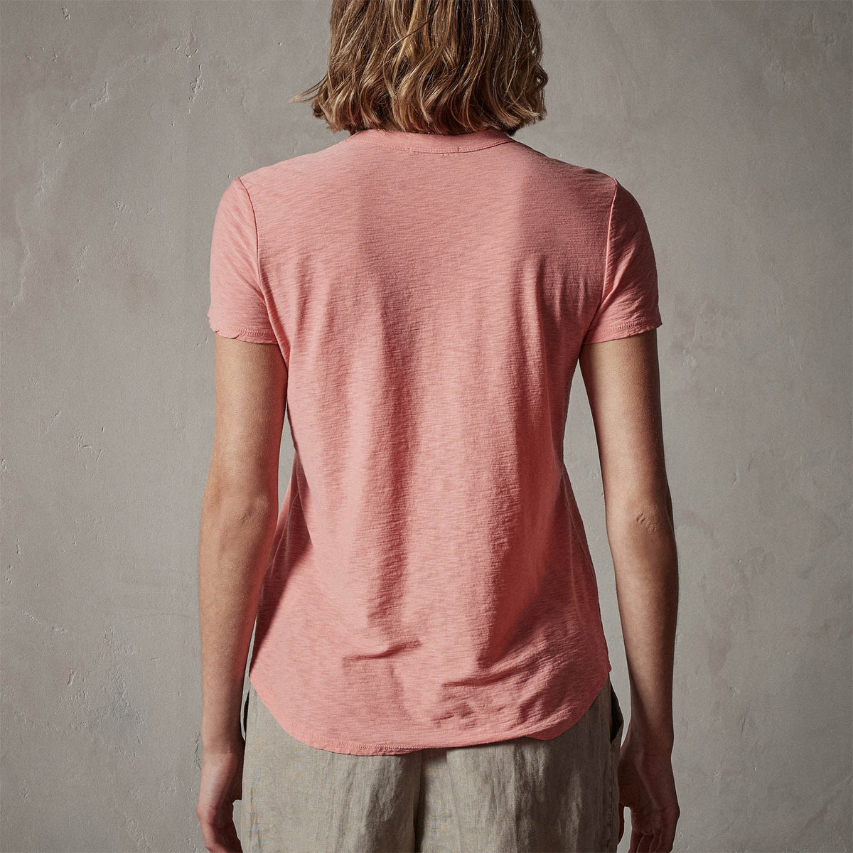 Sheer Slub Crew Neck Tee in Flamingo | James Perse Los Angeles