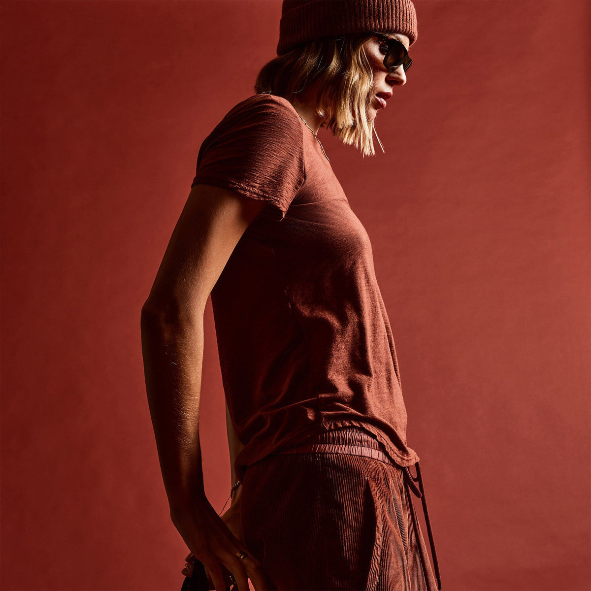 Sheer Slub Crew Neck Tee in Goji | James Perse Los Angeles
