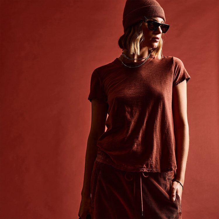 Sheer Slub Crew Neck Tee in Goji | James Perse Los Angeles