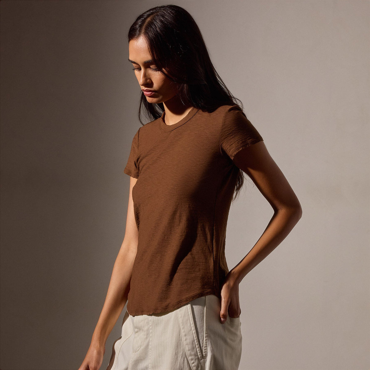 Sheer Slub Crew Neck Tee in Light Roast | James Perse Los Angeles