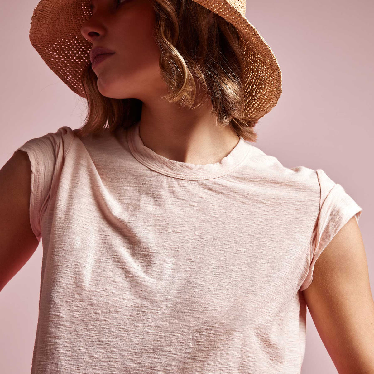Sheer Slub Crew Neck Tee in Nougat | James Perse Los Angeles