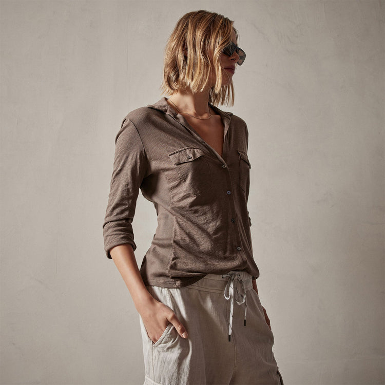 Sheer Slub Side Panel Shirt in Burro | James Perse Los Angeles