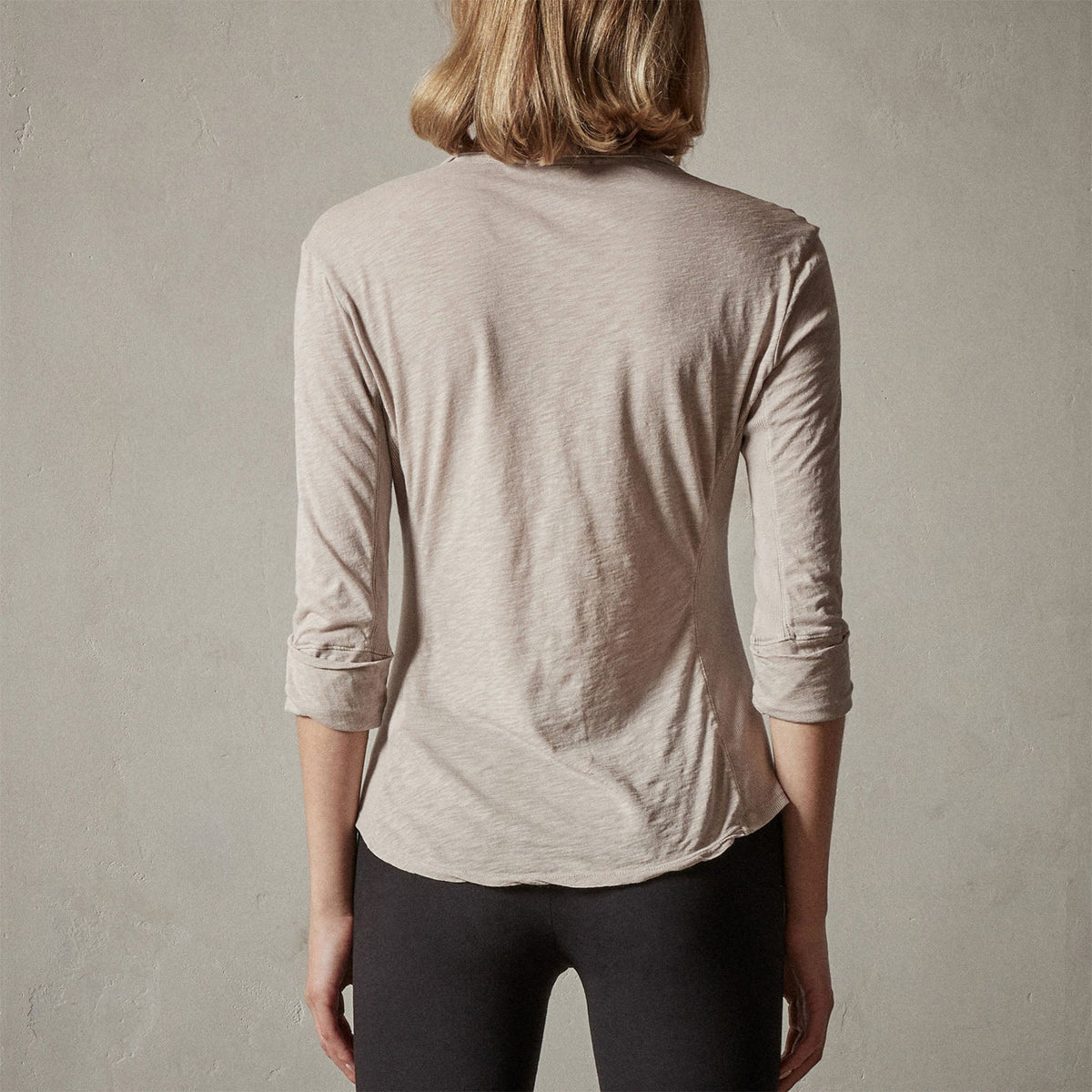 Sheer Slub Side Panel Shirt in Calamine | James Perse Los Angeles