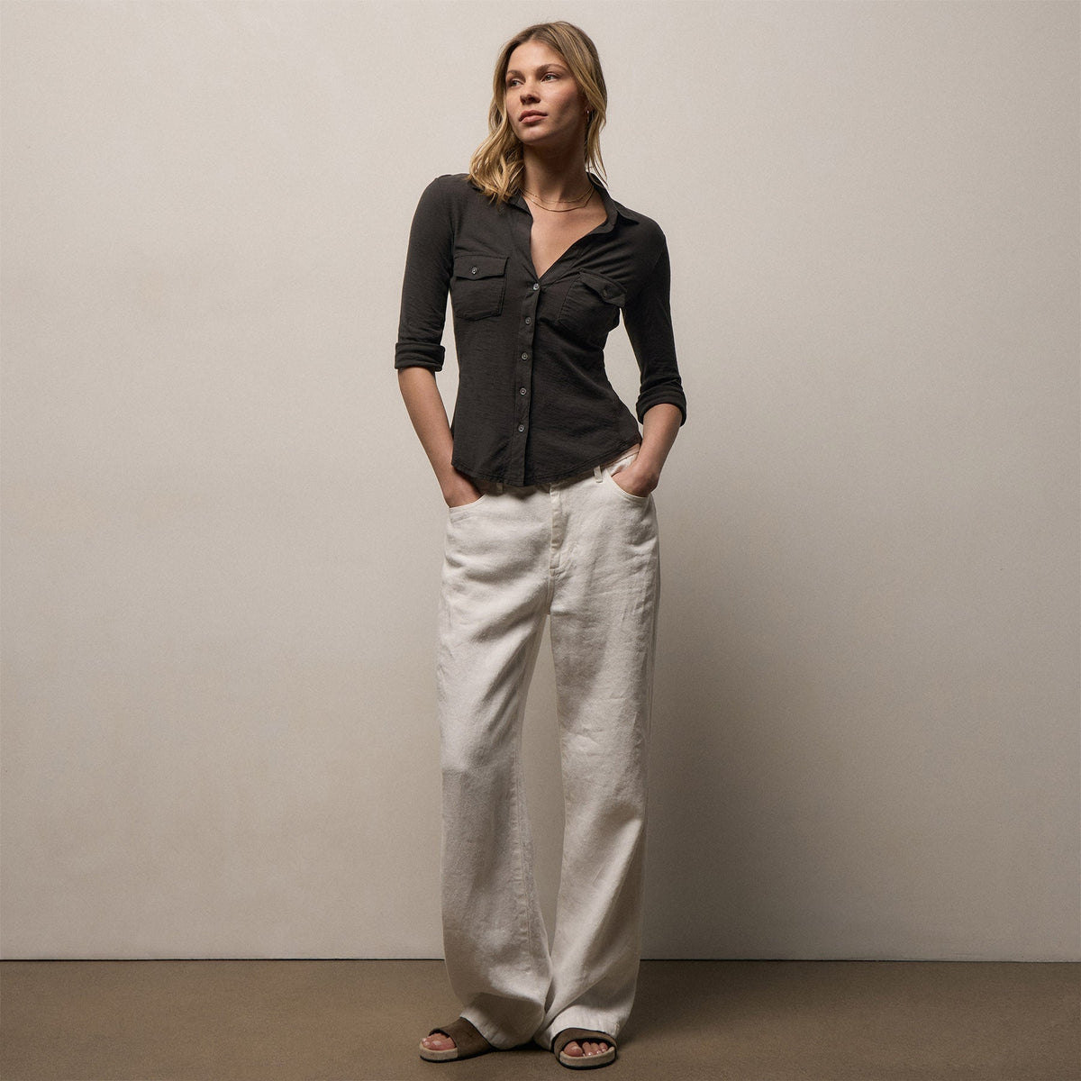 Sheer Slub Side Panel Shirt in Carbon | James Perse Los Angeles