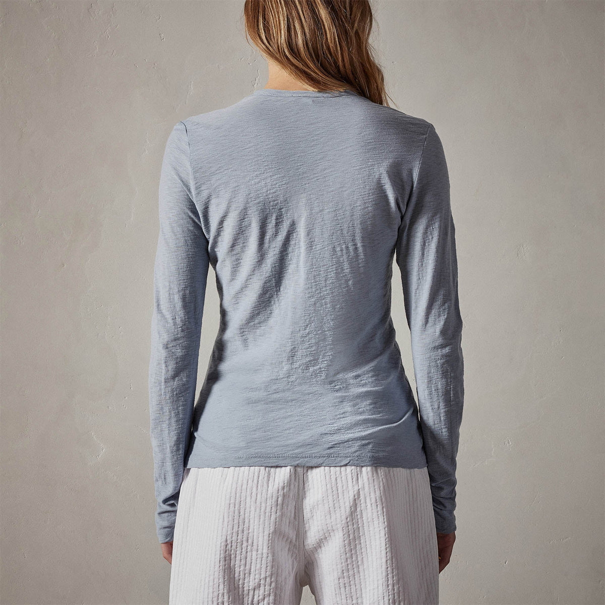 Sheer Slub Long Sleeve Crew in Aura | James Perse Los Angeles 