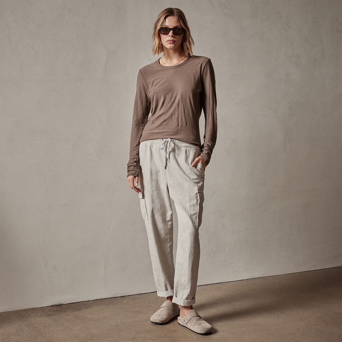 Sheer Slub Long Sleeve Crew in Burro | James Perse Los Angeles