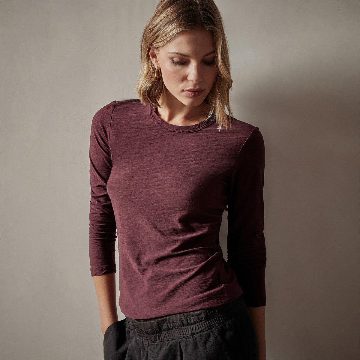 Sheer Slub Long Sleeve Crew in Cordova | James Perse Los Angeles