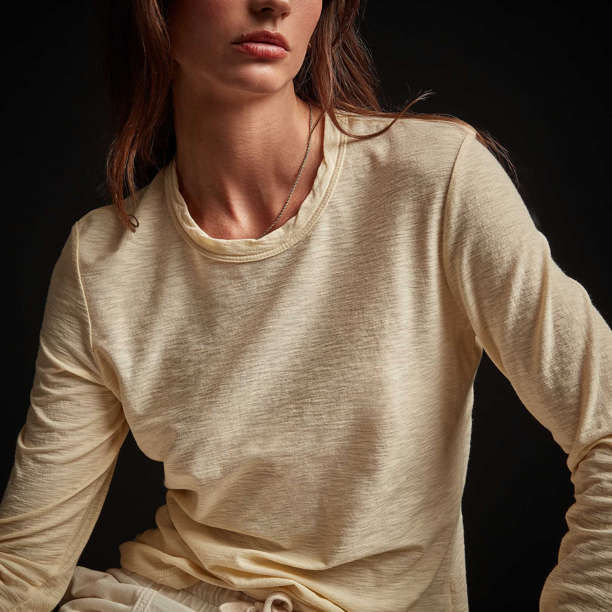 Sheer Slub Long Sleeve Crew - Gesso | James Perse Los Angeles