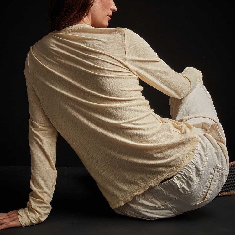 Sheer Slub Long Sleeve Crew - Gesso | James Perse Los Angeles