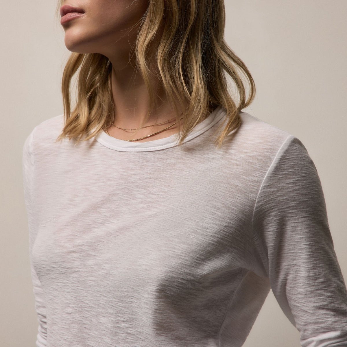 Sheer Slub Long Sleeve Crew in White | James Perse Los Angeles