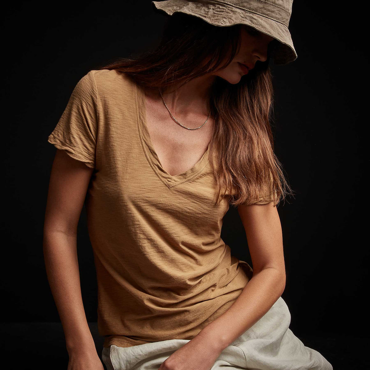Sheer Slub Casual V Neck - Bronze | James Perse Los Angeles