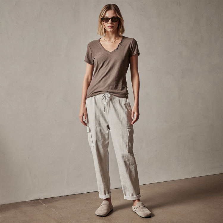 Sheer Slub Casual V Neck in Burro | James Perse Los Angeles