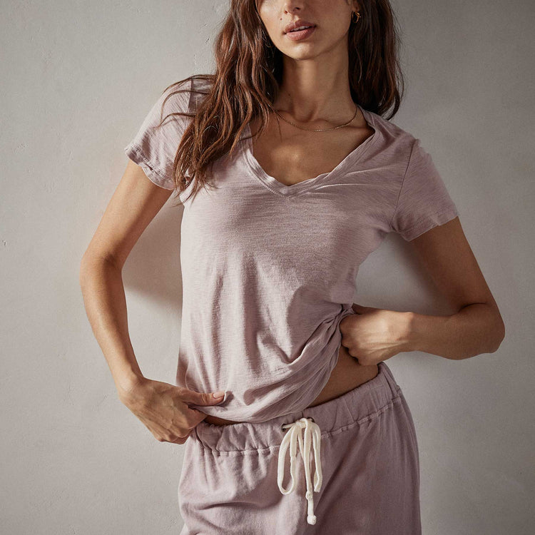 Sheer Slub Casual V Neck in Calamine | James Perse Los Angeles