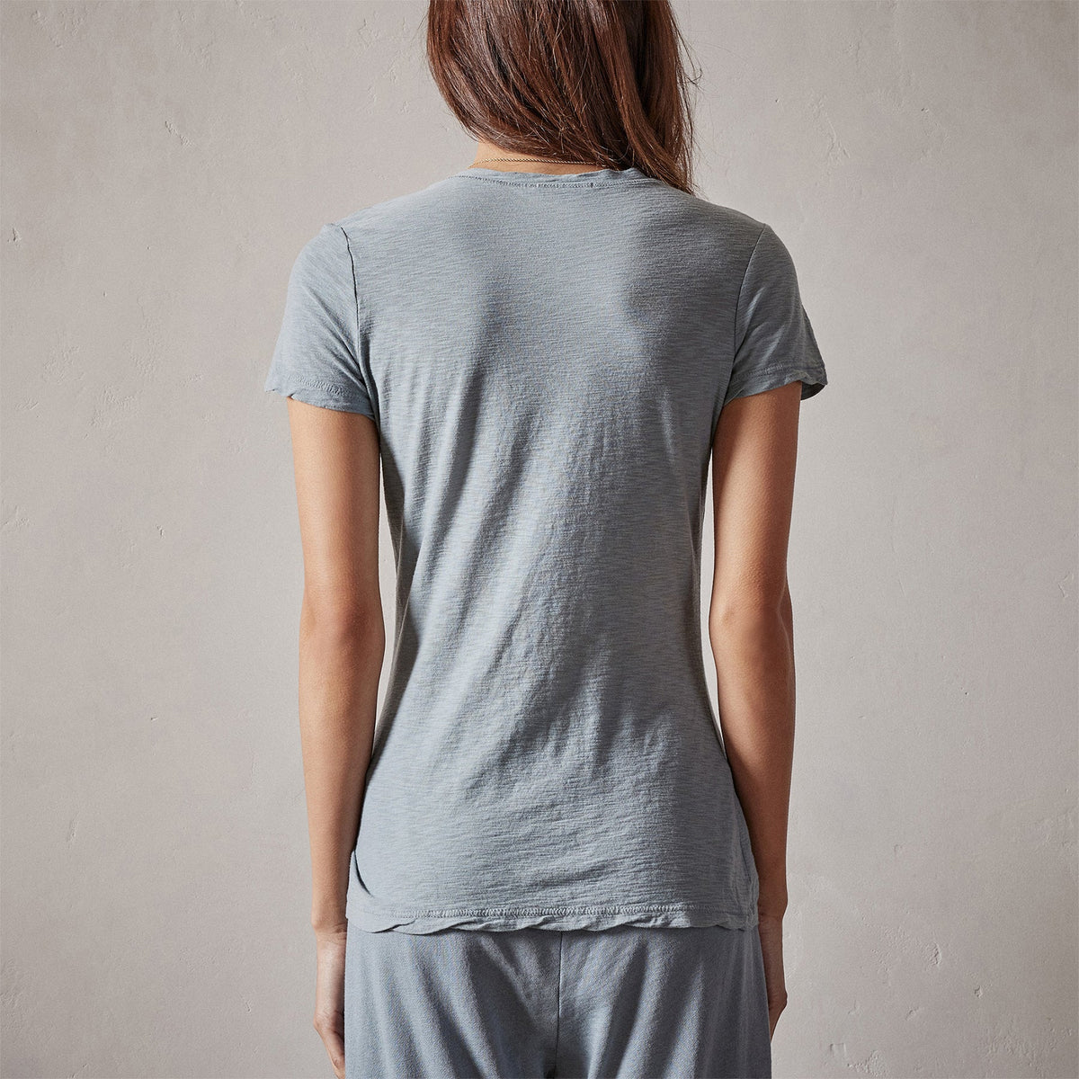 Sheer Slub Casual V Neck in Ocean Mist | James Perse Los Angeles