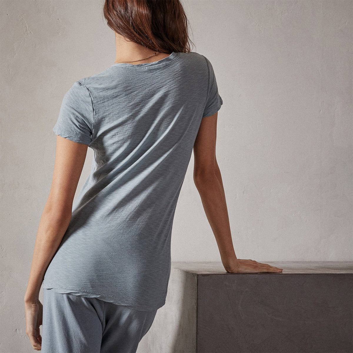 Sheer Slub Casual V Neck in Ocean Mist | James Perse Los Angeles