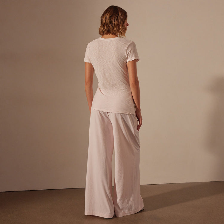 Sheer Slub Casual V Neck in Zephyr | James Perse Los Angeles