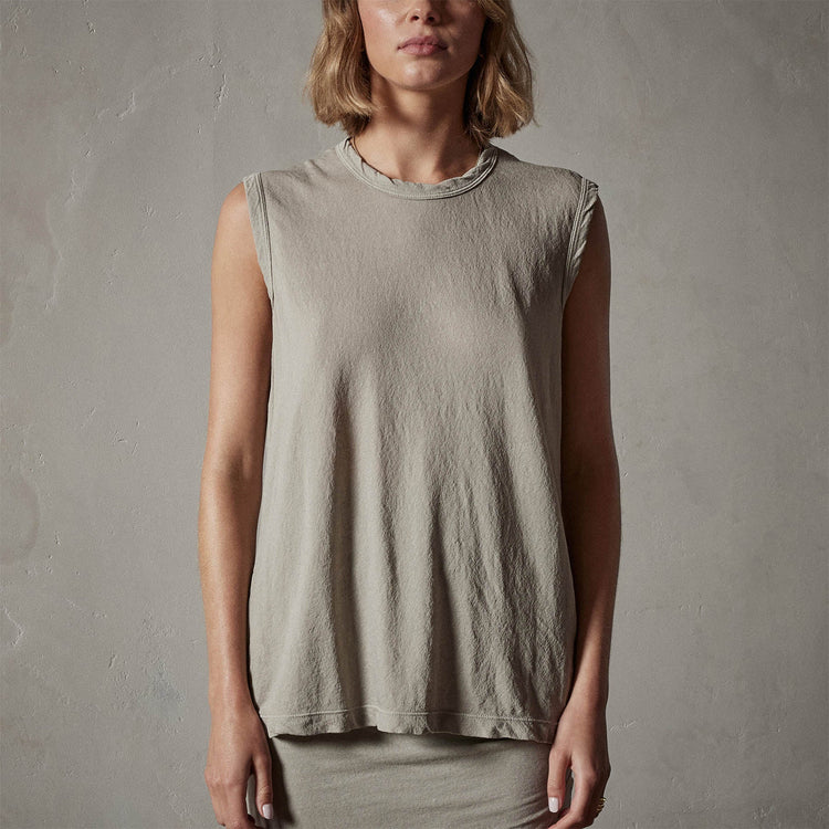 Crepe Jersey Muscle Crew in Silt | James Perse Los Angeles