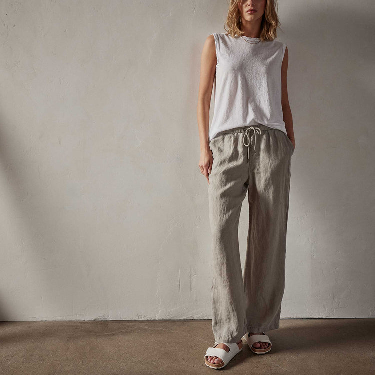 Crepe Jersey Muscle Crew in White | James Perse Los Angeles 