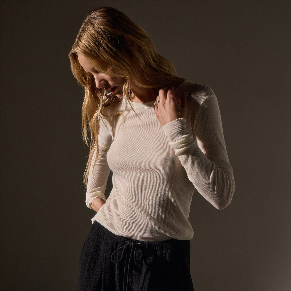 Cotton Cashmere Blend Ribbed Long Sleeve Crew in Ivory | James Perse Los Angeles