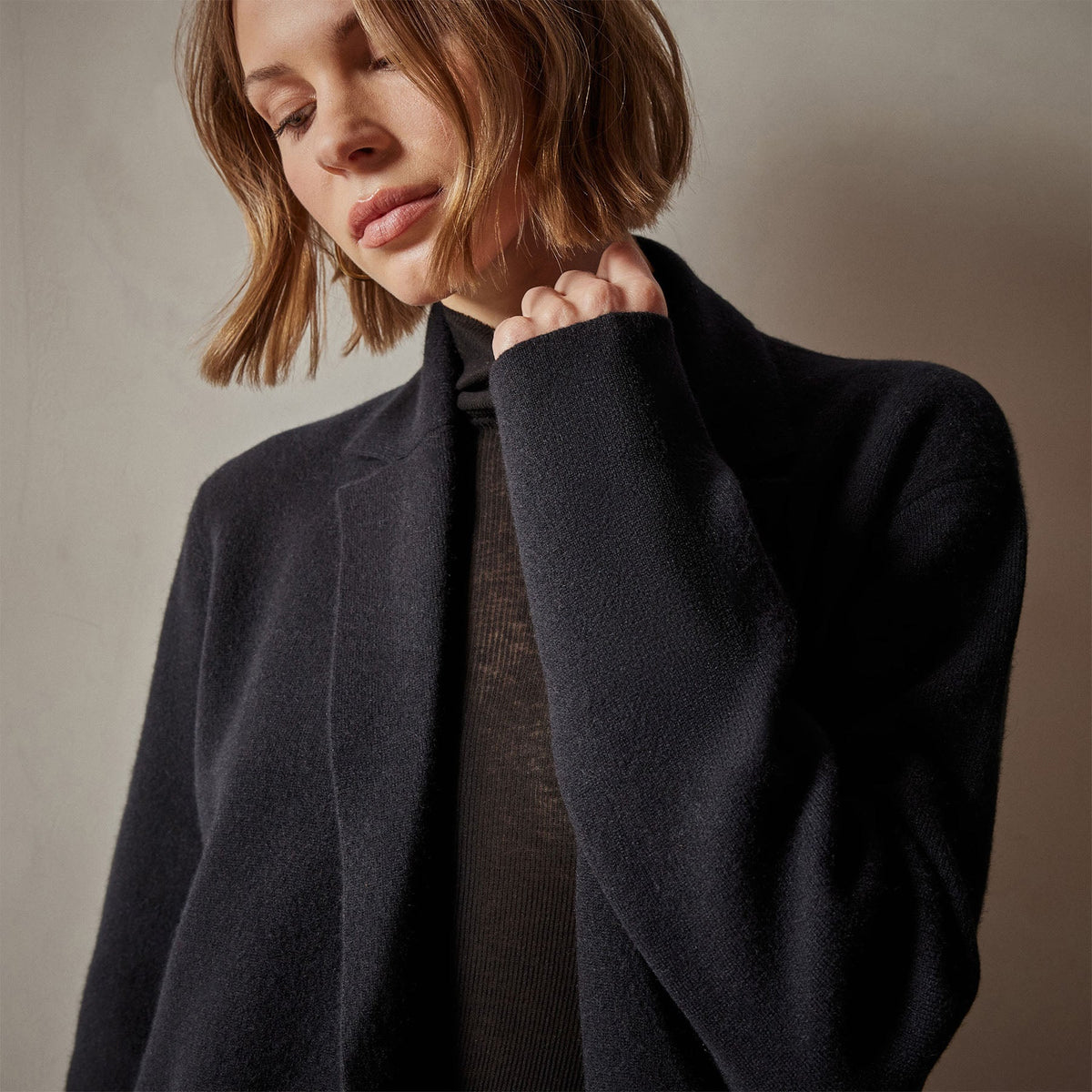 Cotton Cashmere Blend Ribbed Turtleneck in Black | James Perse Los Angeles