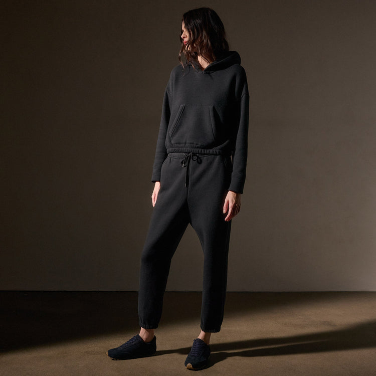 Cozy Oversized Sweat Pant  in Black | James Perse Los Angeles