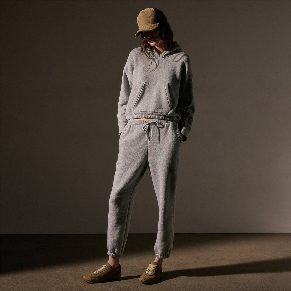 Cozy Oversized Sweat Pant  in Heather Grey | James Perse Los Angeles