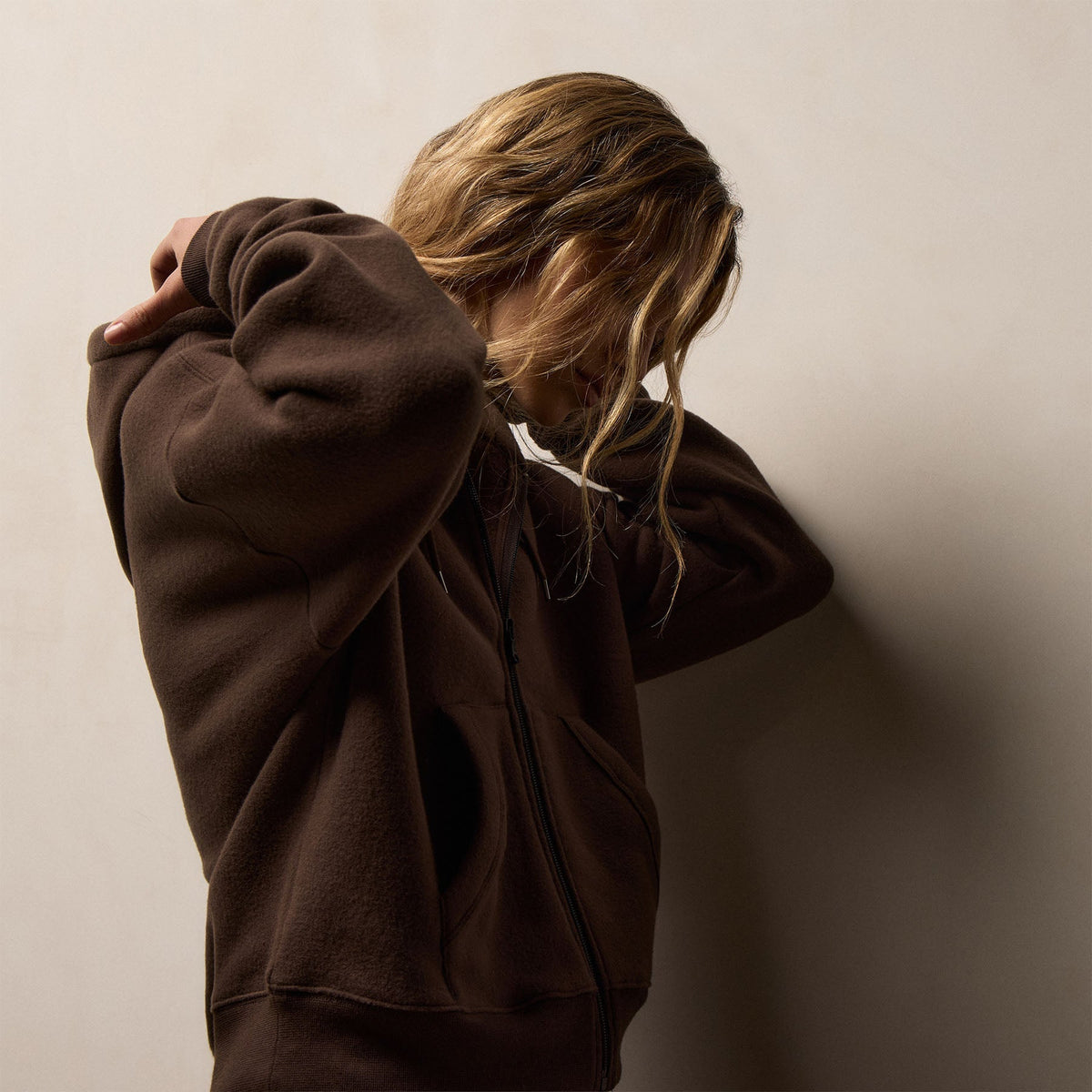 Cozy Fleece Zip Hoodie in Porcupine | James Perse Los Angeles