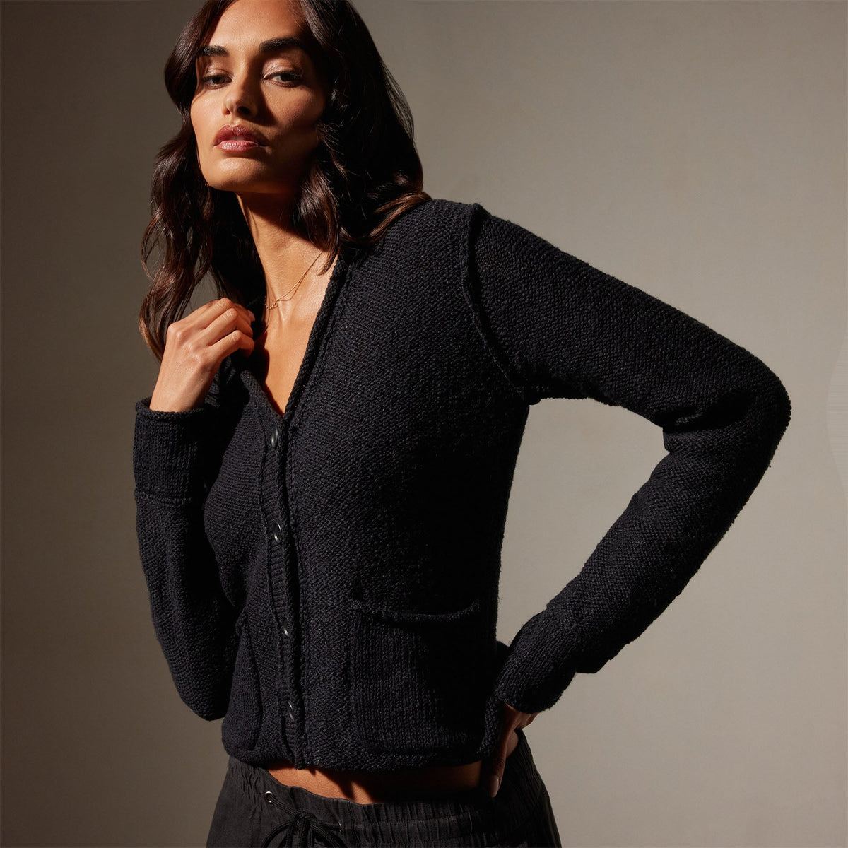 Cotton Linen Button Cardigan in Black | James Perse Los Angeles