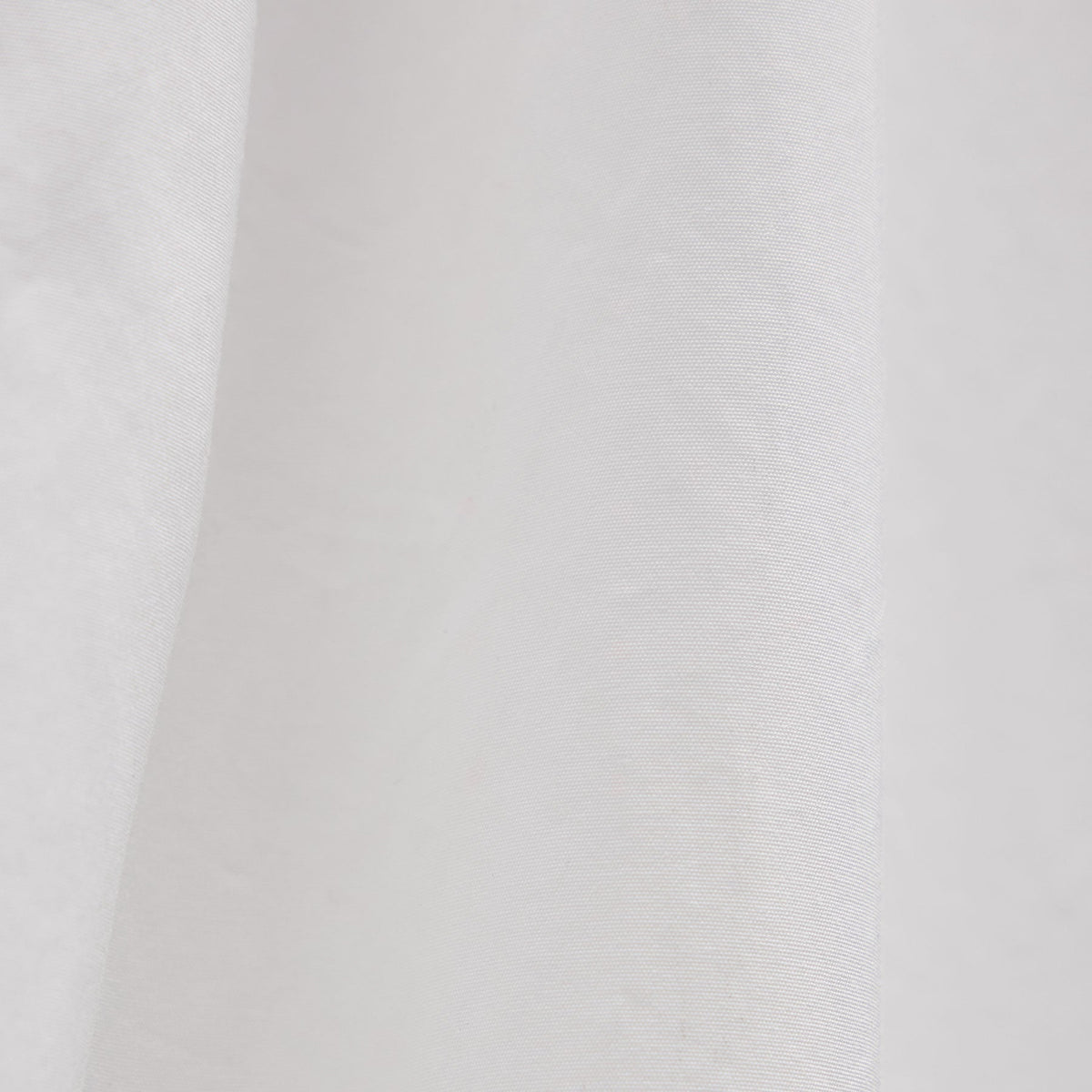 Italian Heavy Poplin Trench Coat in White | James Perse Los Angeles