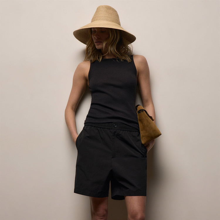 Italian Heavy Poplin Relaxed Short in Black | James Perse Los Angeles