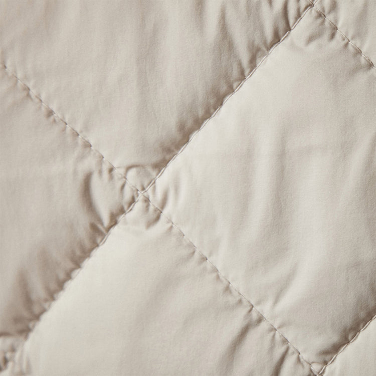 Diamond Quilted Jacket in Cloud | James Perse Los Angeles