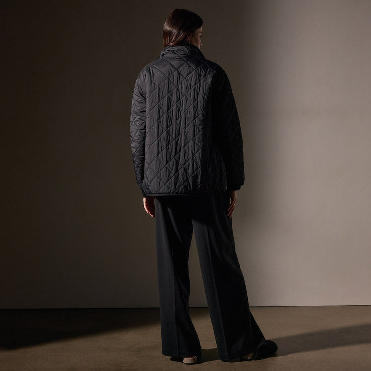 Sherpa Lined Insulated Snap Front Jacket in Black/Black | James Perse Los Angeles