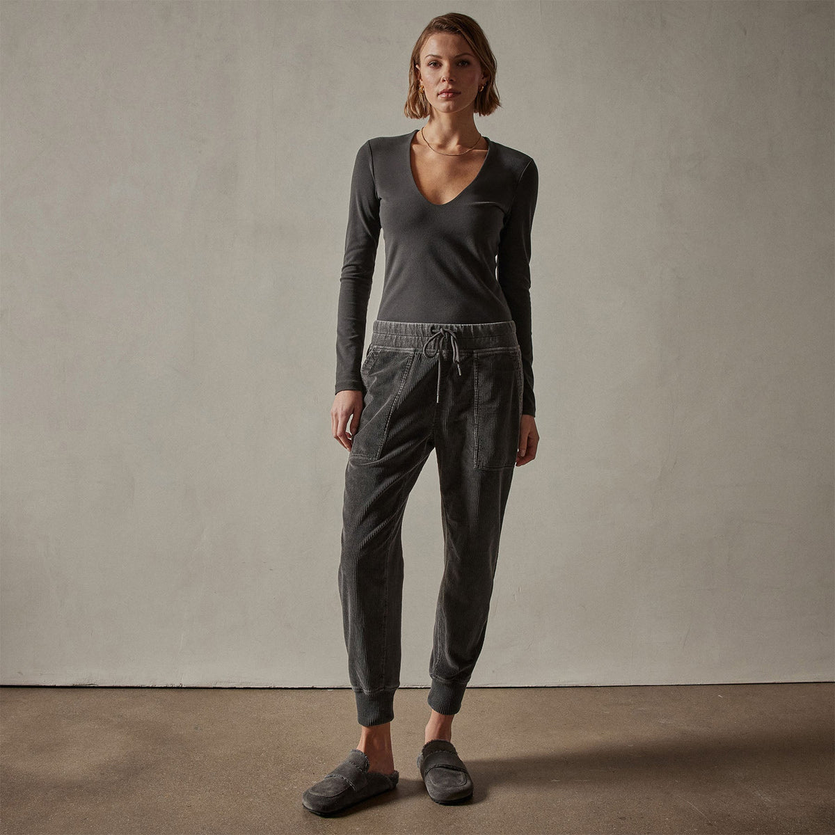 Corduroy Utility Pant in Magma Pigment | James Perse Los Angeles