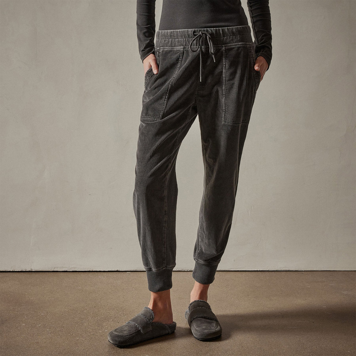 Corduroy Utility Pant in Magma Pigment | James Perse Los Angeles