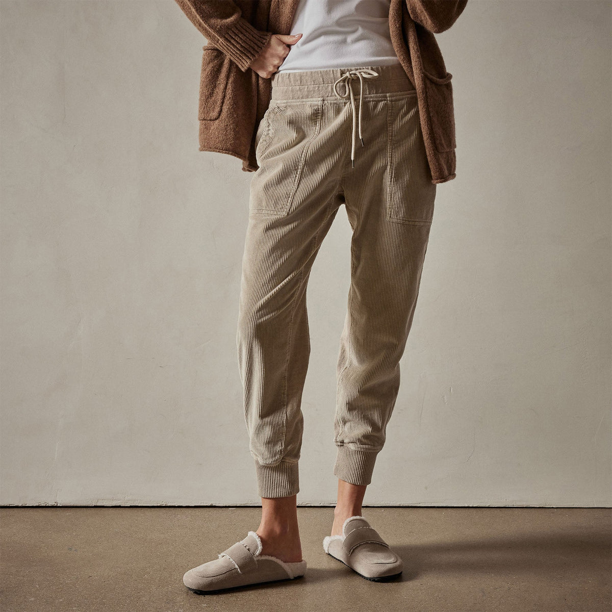 Corduroy Utility Pant in Toast Pigment | James Perse Los Angeles