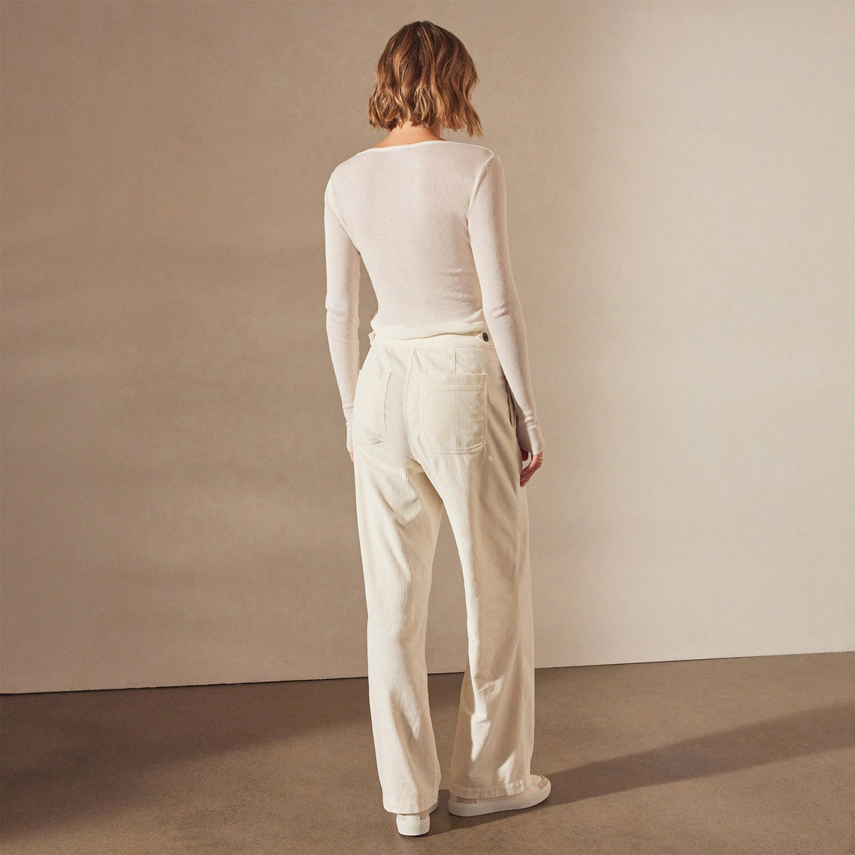 Pacifica Corduroy Pant in Canvas Pigment | James Perse Los Angeles