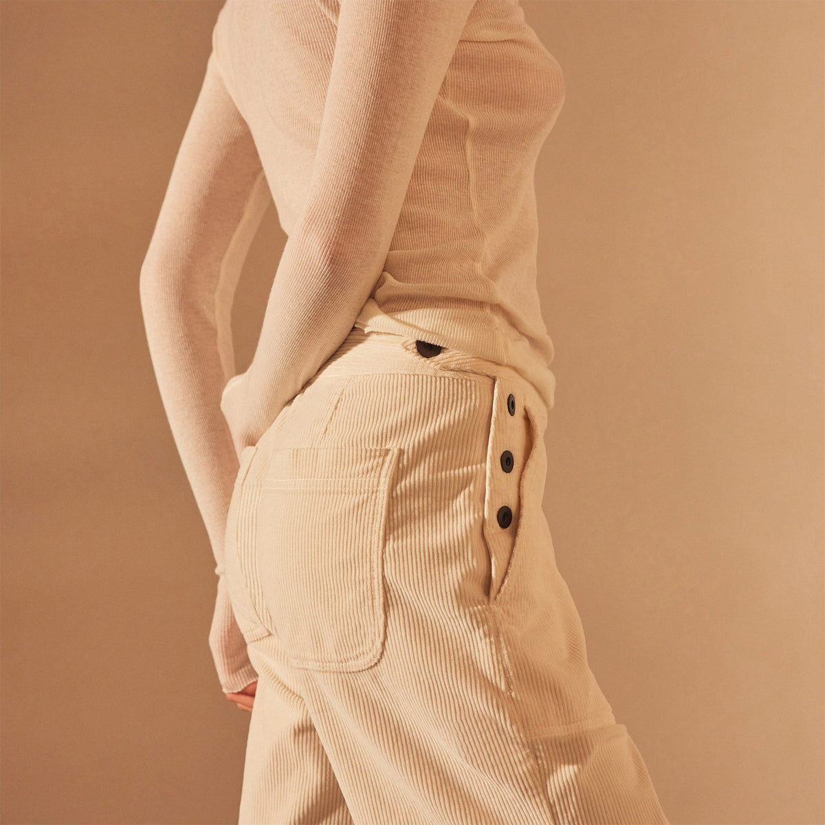 Pacifica Corduroy Pant in Canvas Pigment | James Perse Los Angeles