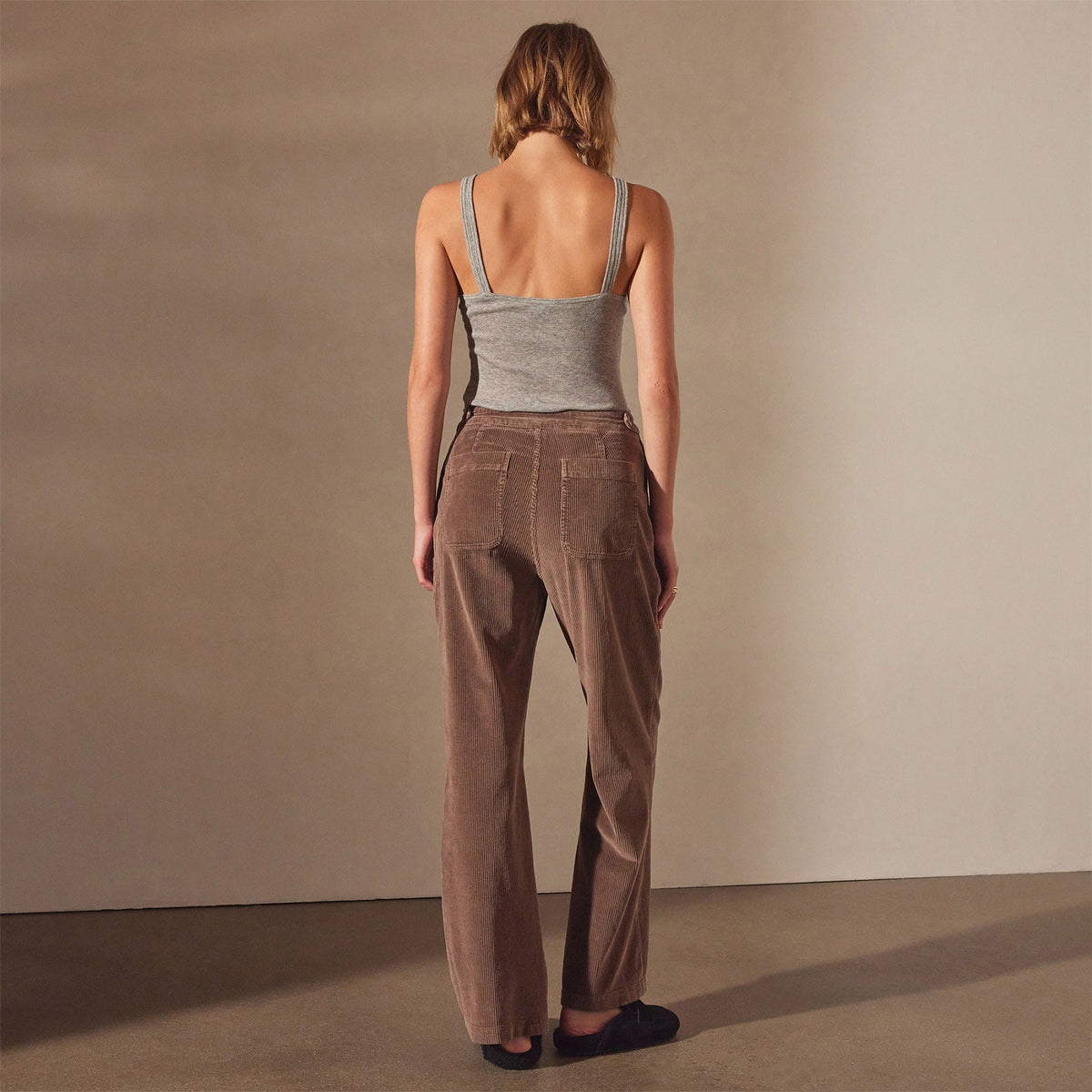 Pacifica Corduroy Pant in Fox Pigment | James Perse Los Angeles