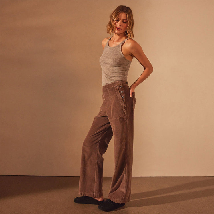 Pacifica Corduroy Pant in Fox Pigment | James Perse Los Angeles