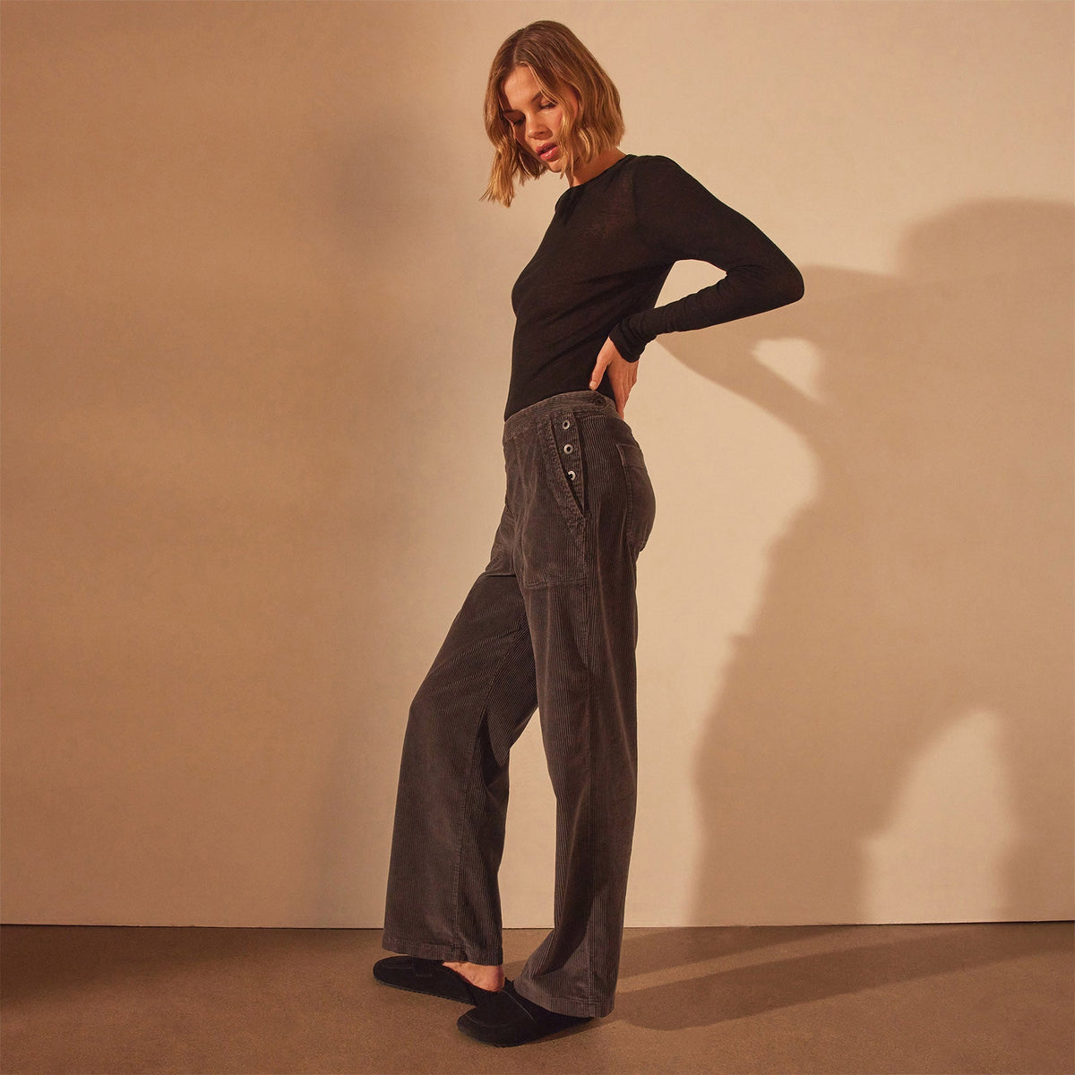 Pacifica Corduroy Pant in Magma Pigment | James Perse Los Angeles