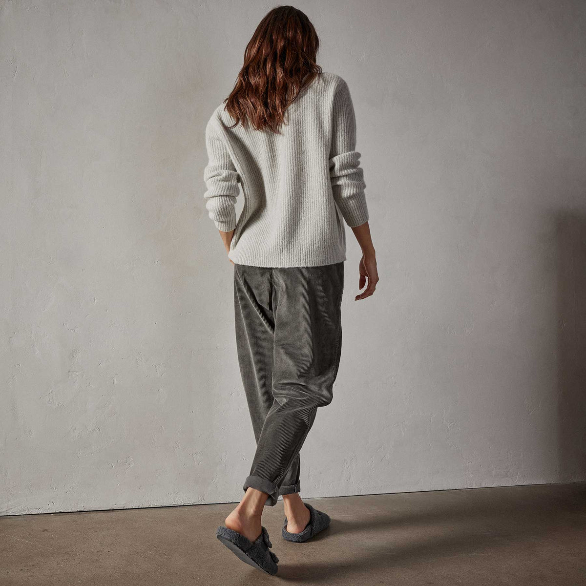 Relaxed Fit Corduroy Pant in Fin Pigment | James Perse Los Angeles