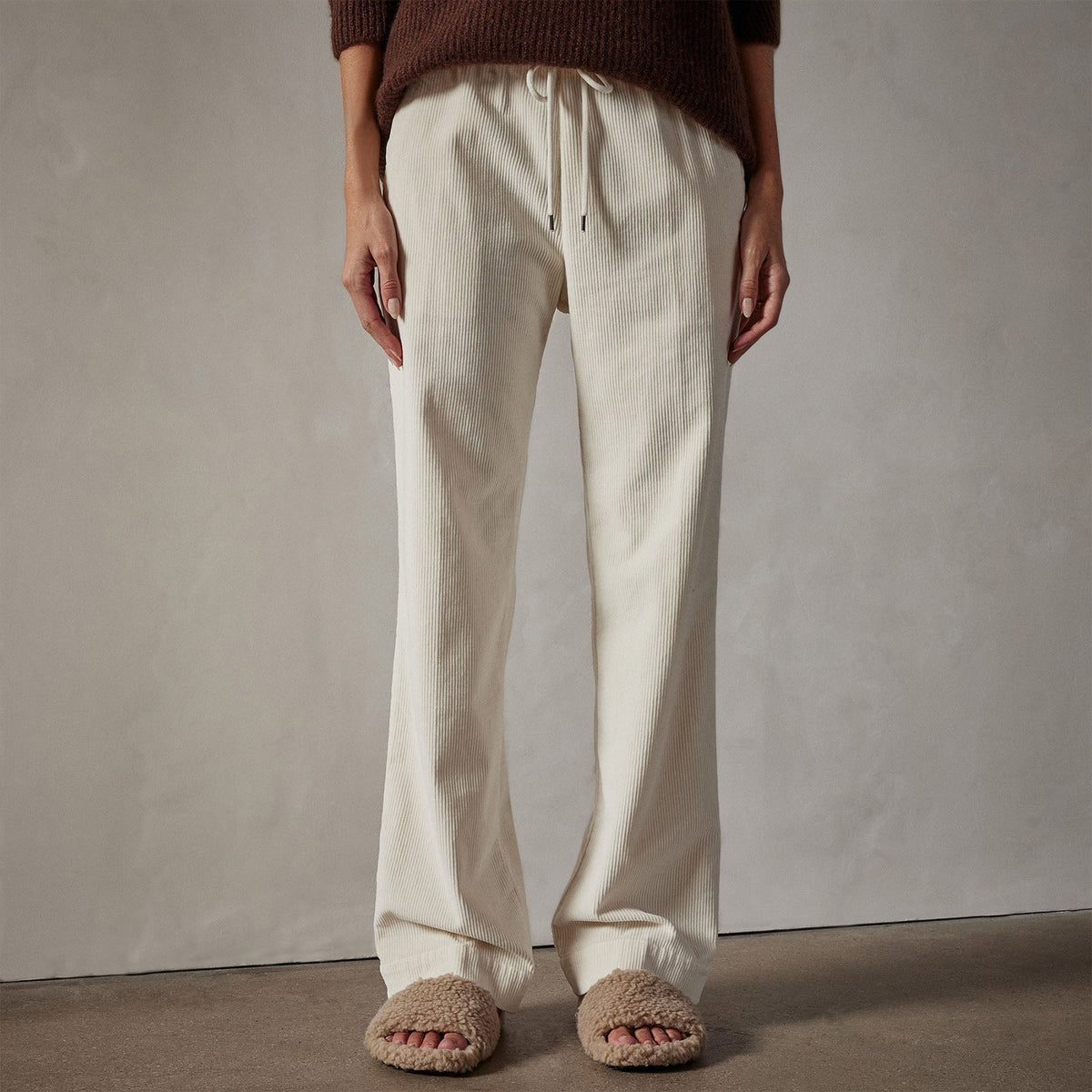 Wide Wale Soft Corduroy Pant in Alabaster Pigment | James Perse Los Angeles