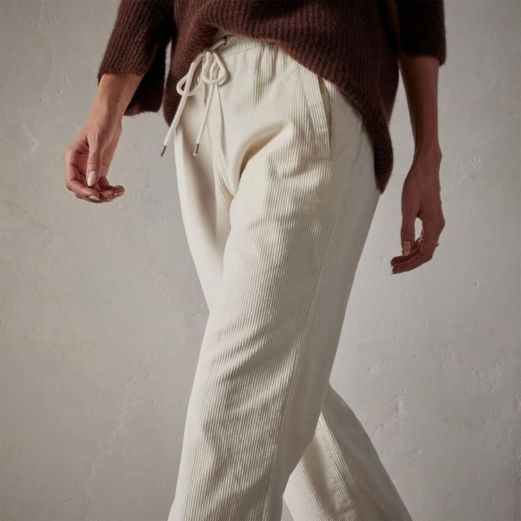Wide Wale Soft Corduroy Pant in Alabaster Pigment | James Perse Los Angeles