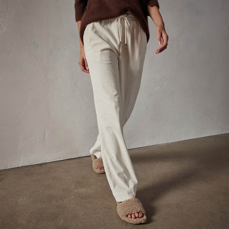 Wide Wale Soft Corduroy Pant in Alabaster Pigment | James Perse Los Angeles
