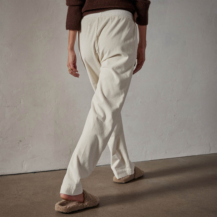 Wide Wale Soft Corduroy Pant in Alabaster Pigment | James Perse Los Angeles