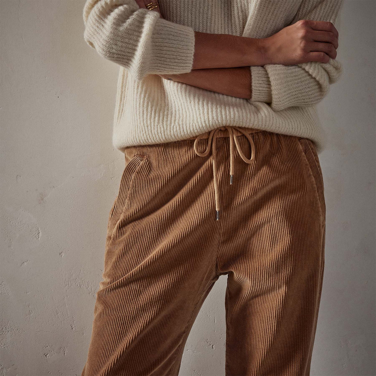 Wide Wale Soft Corduroy Pant in Copper Pigment | James Perse Los Angeles