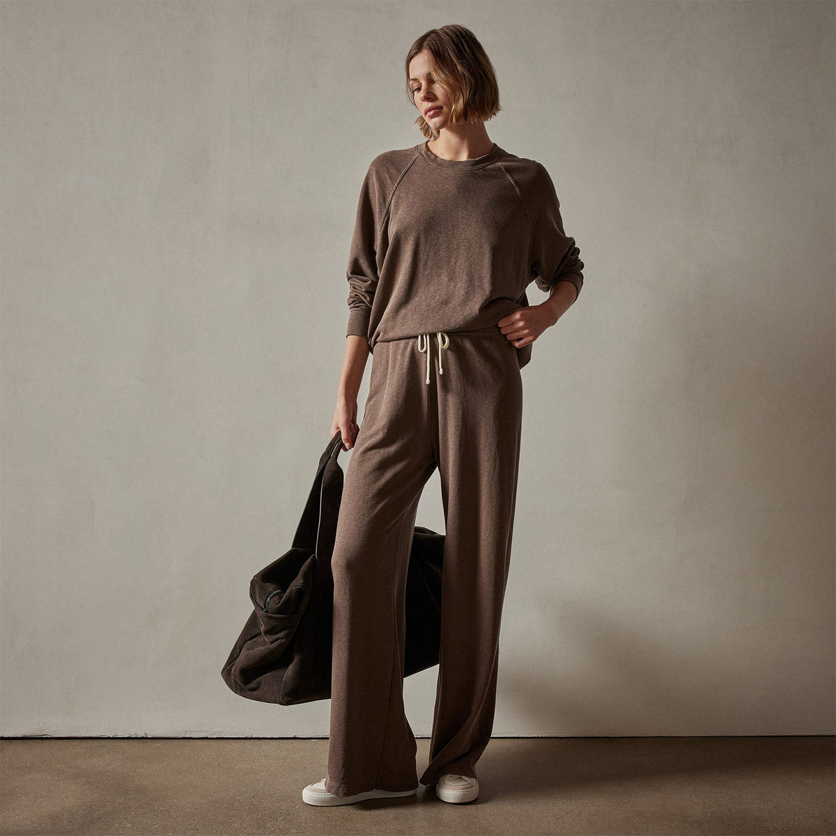 Wide Leg Sweatpant in Fox Pigment | James Perse Los Angeles